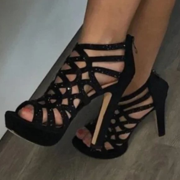 Fabulicious Shoes - Black Platform heel sandal sparkle Fabulicious size 8 or 8.5